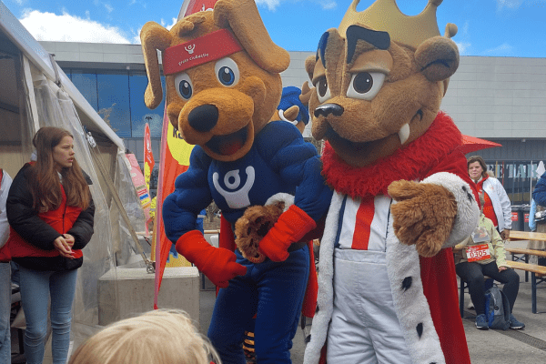 Cluppie en Kingo Kingo en Cluppie