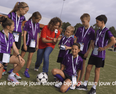 Razende reporter Daan gaat op pad bij korfbalvereniging Victum uit Houten om te kijken hoe het gaat tijdens de actie